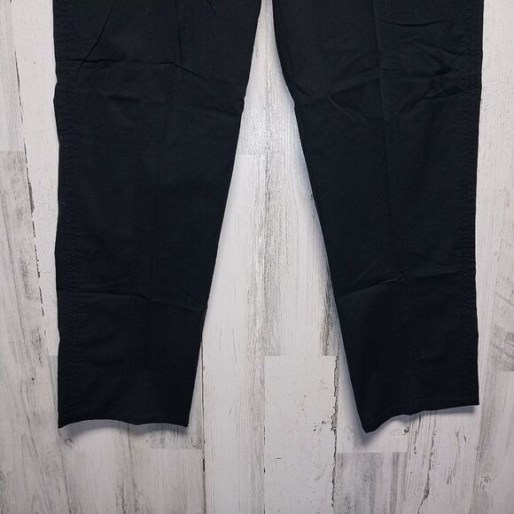 Eddie Bauer Women's Size 10 Black Pull On Pants Hemmed - Picture 2 of 8